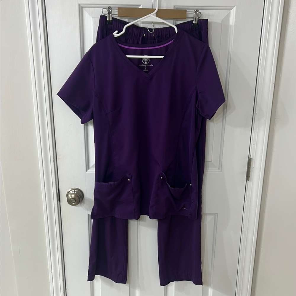Large: Women's Purple Medical Scrub Set - V-Neck Top & Drawstring Pants